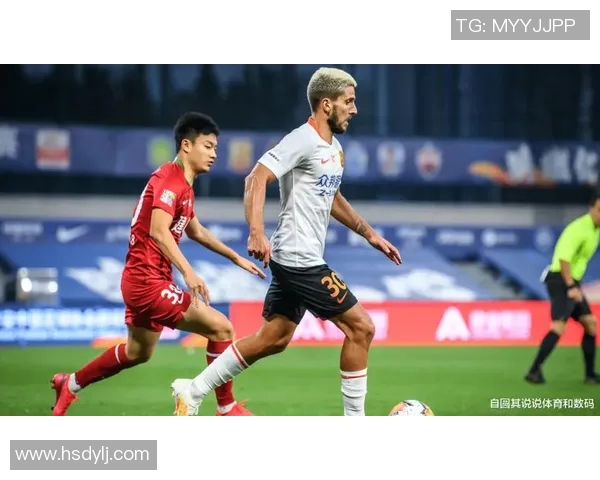 武汉卓尔与河南建业激战正酣回顾2019年6月8日精彩对决瞬间